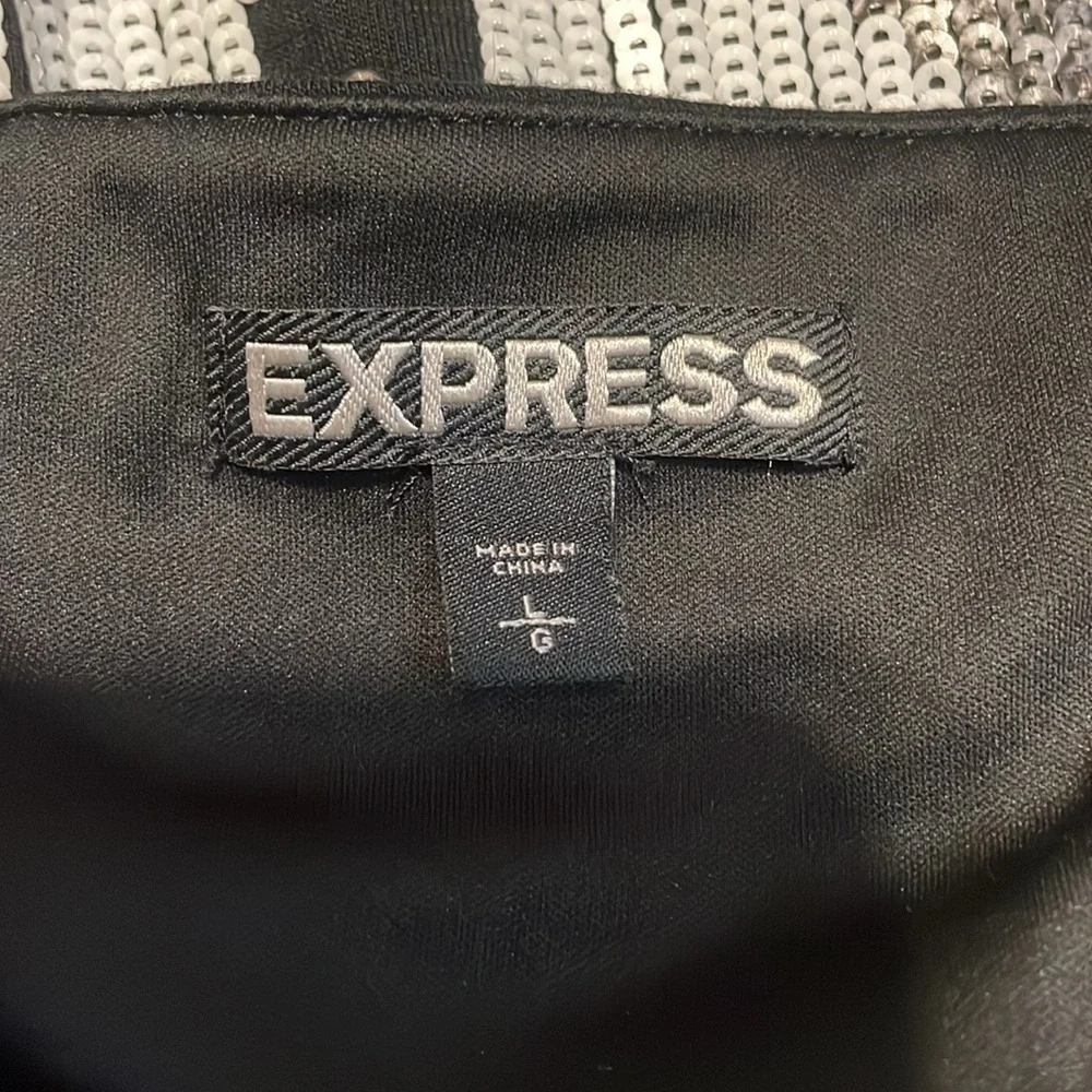 Express women’s large skirt mini sequin Black Silver Geometric stretch western